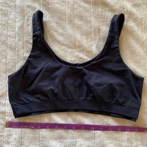 Outdoor Voices OV Studio Skin sports Bra NAVY Large
